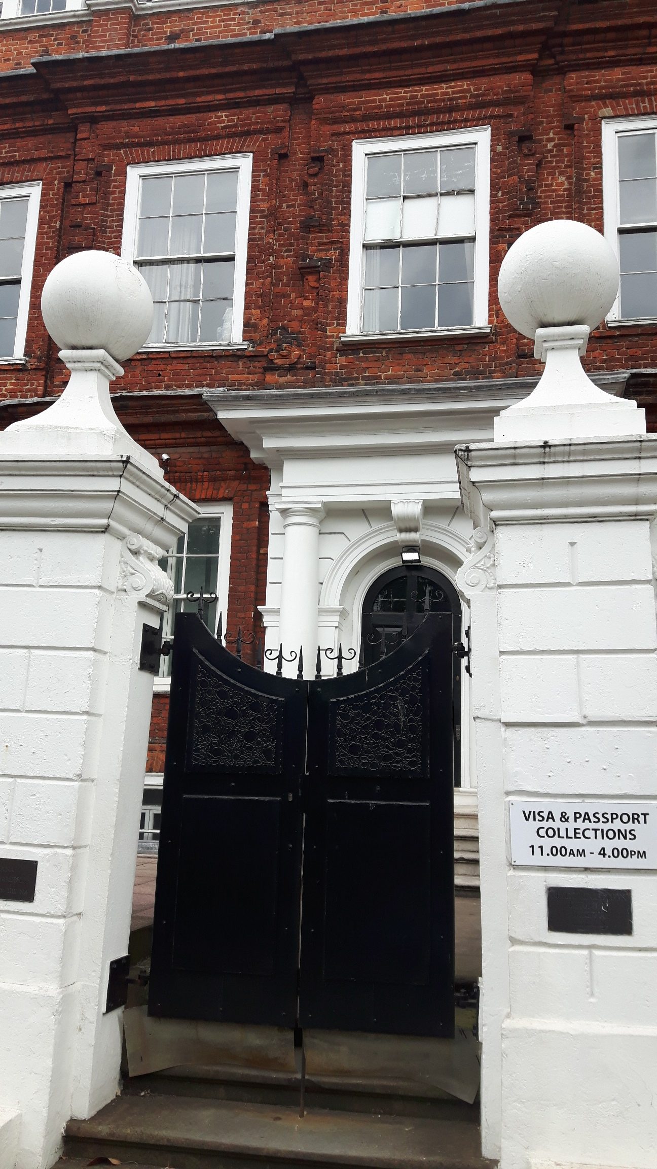Cromwell House, London - 02.jpg